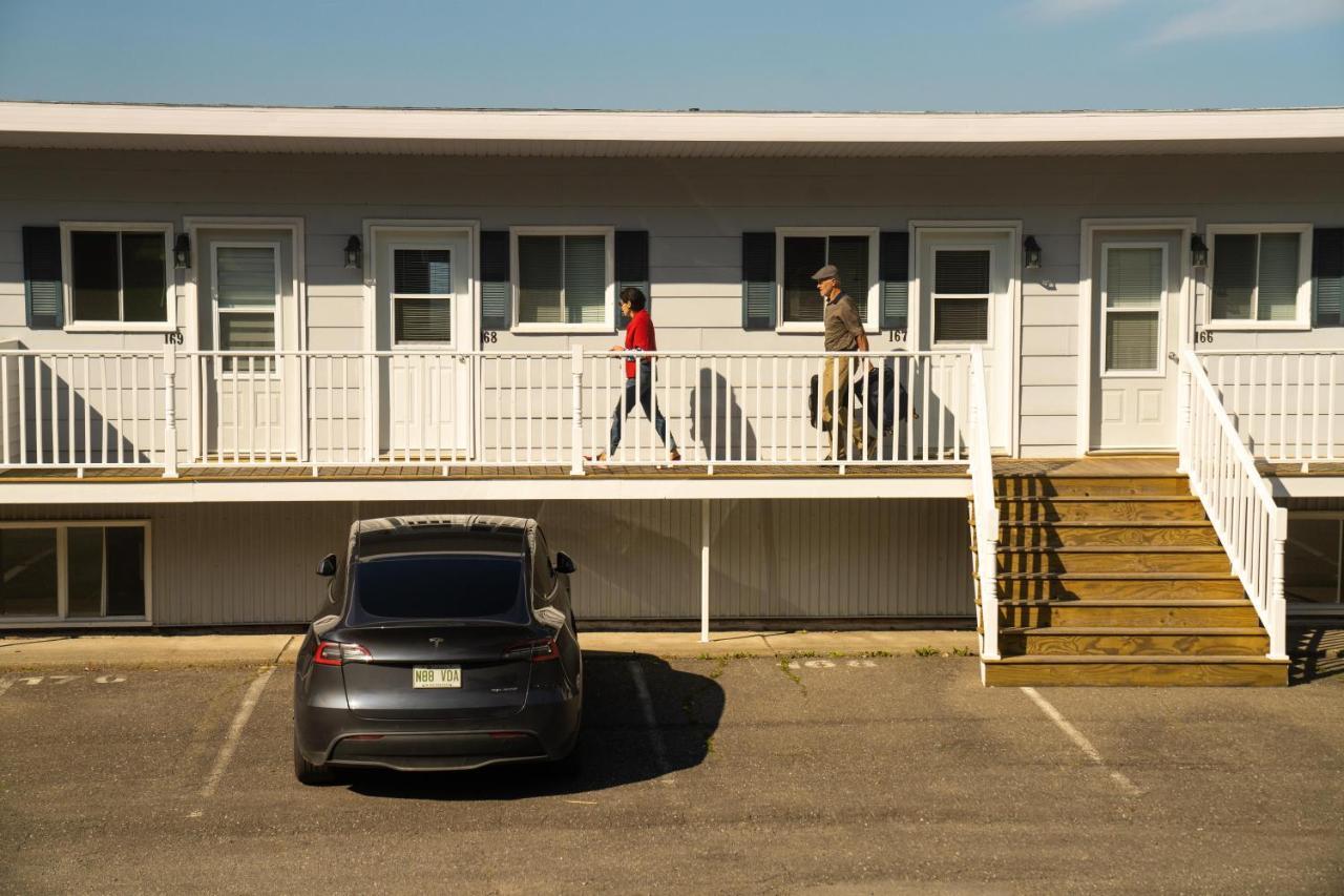 Auberge Sur Mer Notre-Dame-du-Portage Exteriör bild